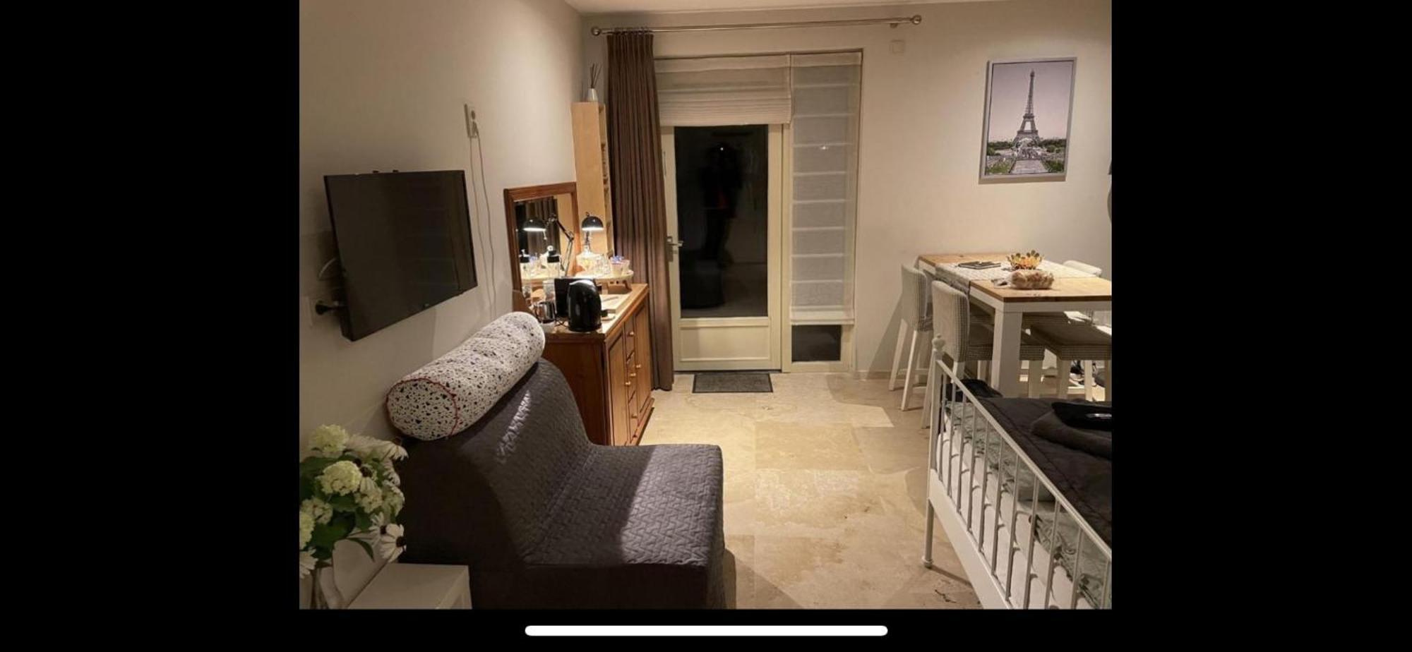 B&B Maison Saint Tropez Eindhoven Bilik gambar